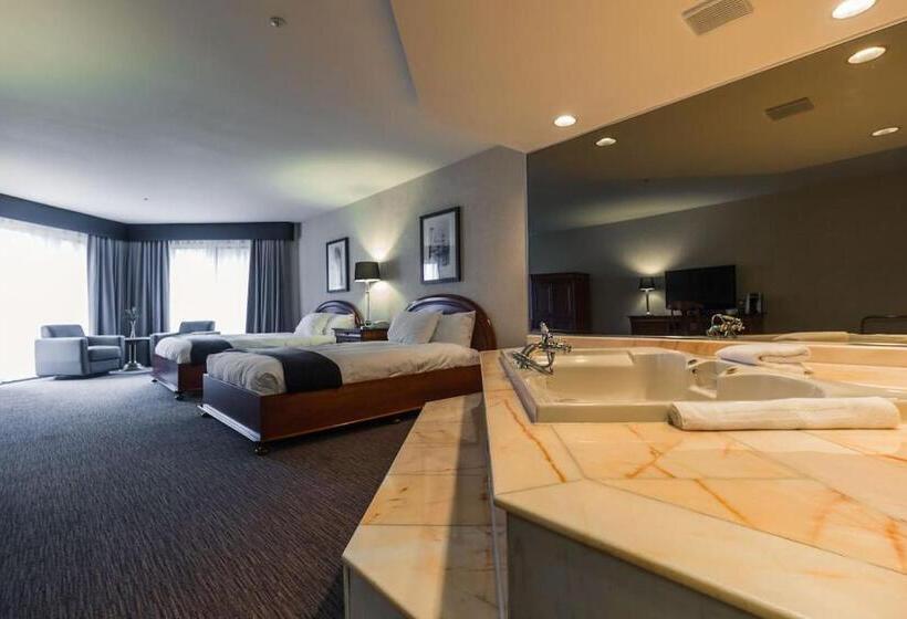 キングサイズベッドのスタンダードルーム, Hôtel Et Centre De Villégiature Lac Carling