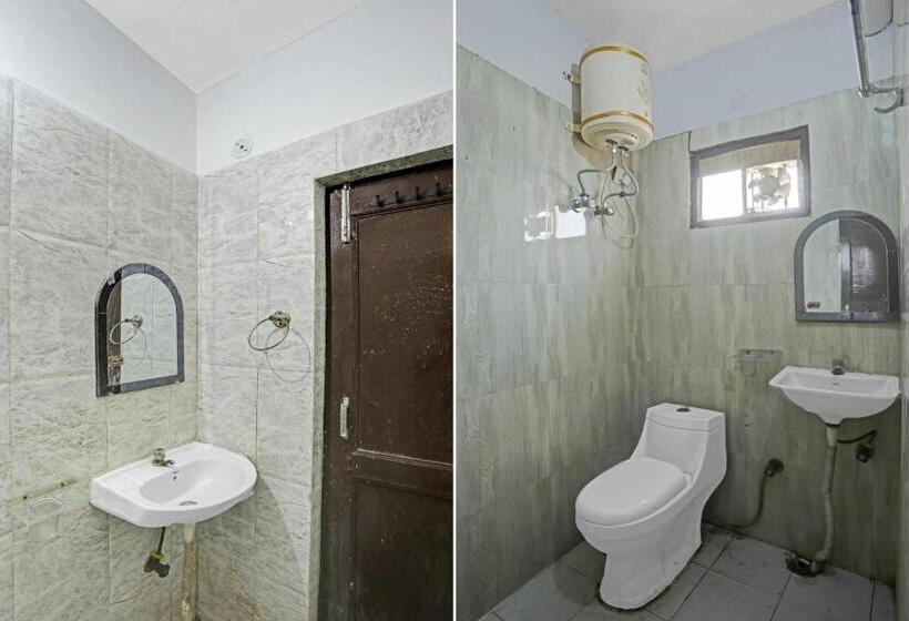 اتاق کلاسیک سه تخته, Oyo 84552 Live Ur Style