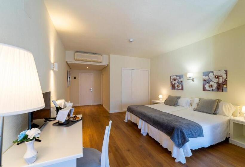 Люкс, La Mota By Punta25 Hotels Group