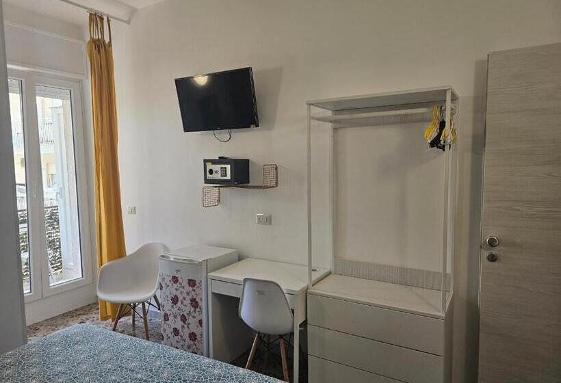 バルコニー付きスタンダードルーム, A Polignano Rooms