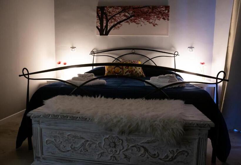 اتاق سوپریور با تخت بزرگ, Borgo San Giovanni Rooms Catania