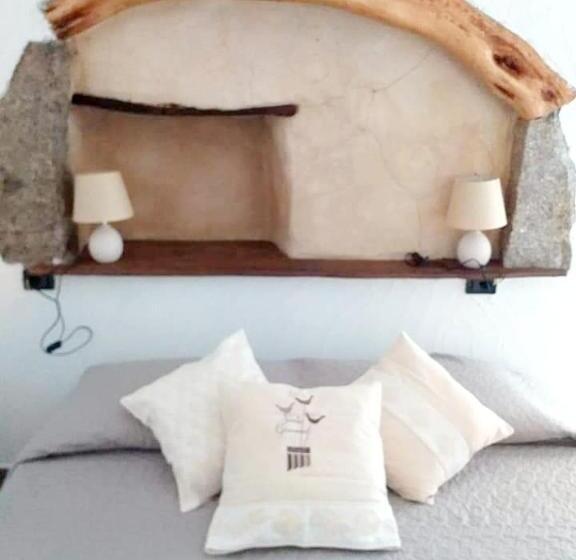 חדר סטנדרט נוף לגינה, Un Tuffo Nel Passato B&b Santu Giuvanni