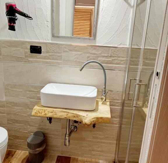 חדר סטנדרט נוף לגינה, Un Tuffo Nel Passato B&b Santu Giuvanni