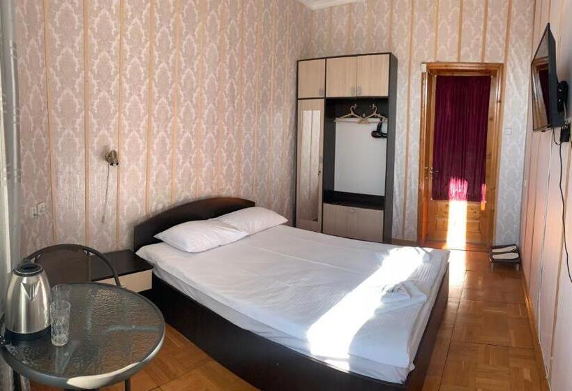 اتاق استاندارد با بالکن, Mini Hotel Sakvoyage