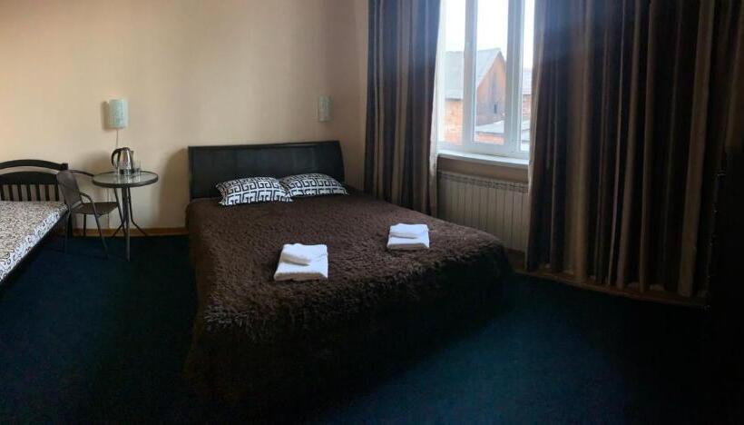 اتاق استاندارد سه تخته با بالکن, Mini Hotel Sakvoyage