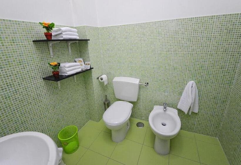 Четырехместный Номер Стандарт, Raggio Di Luna