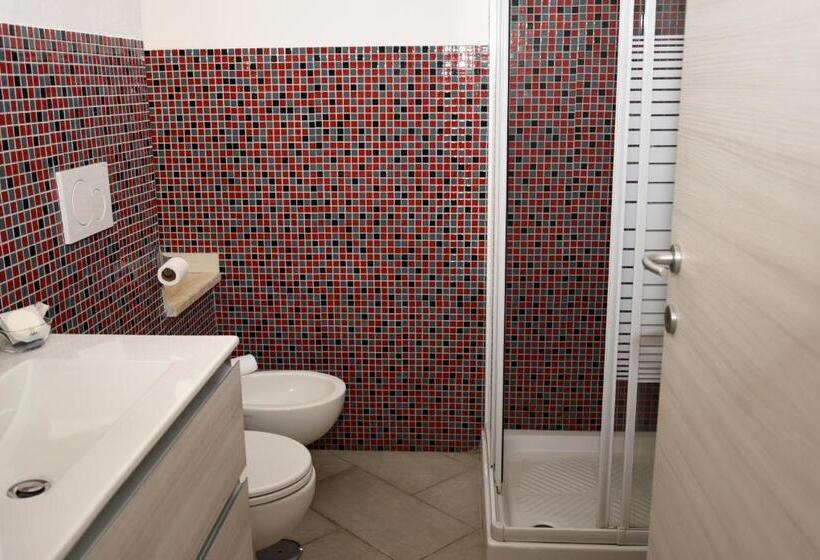 Номер Deluxe, Raggio Di Luna