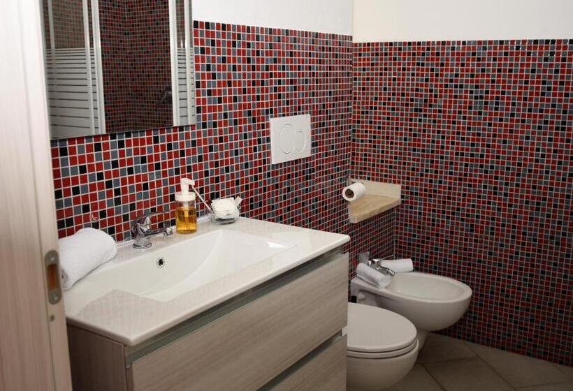 Номер Deluxe, Raggio Di Luna