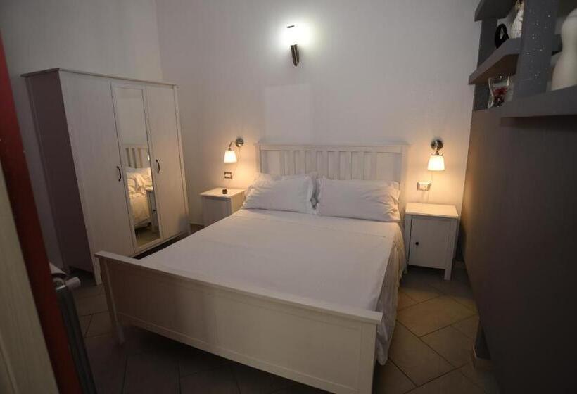 Номер Deluxe, Raggio Di Luna