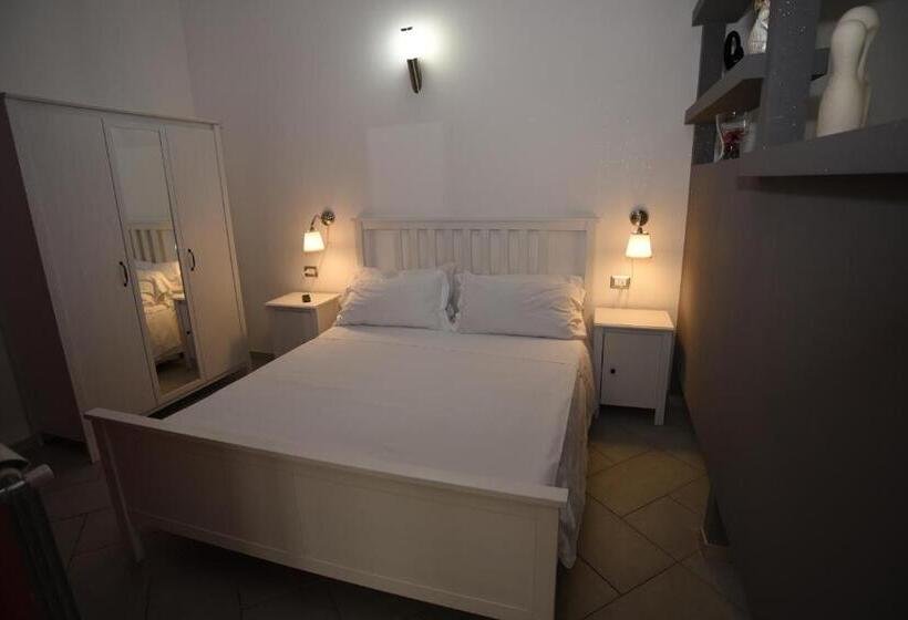 Номер Deluxe, Raggio Di Luna