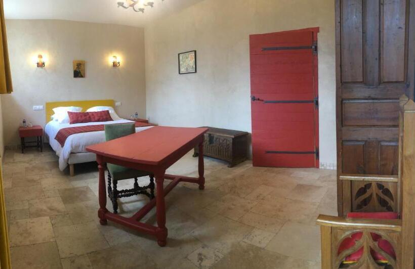 חדר סטנדרט מותאם לאדם עם מוגבלויות, Chambre D Hôtes Le Domaine De La Vallée