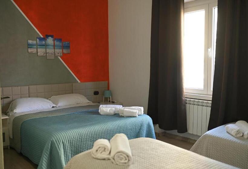 Четырехместный Номер Economy, La Gloria Rho