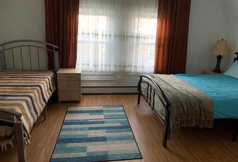 اتاق استاندارد, Classical American House 3