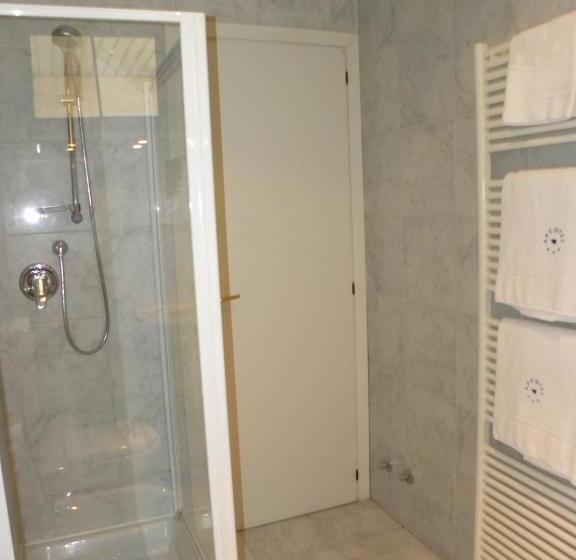 חדר סטנדרט, Arcotel