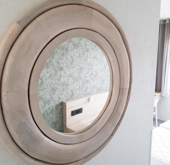 家庭间, C Hotels Helios