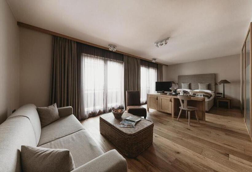 سوییت لوکس, Eco & Wellness Boutique Hotel Sonne