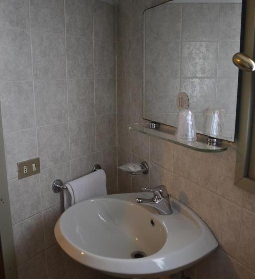 발코니 스탠다드 싱글 룸, Aurora