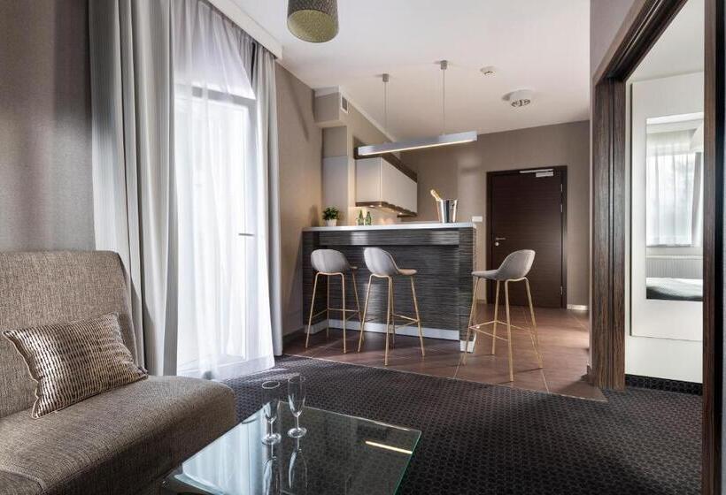 带阳台套房, Beethoven