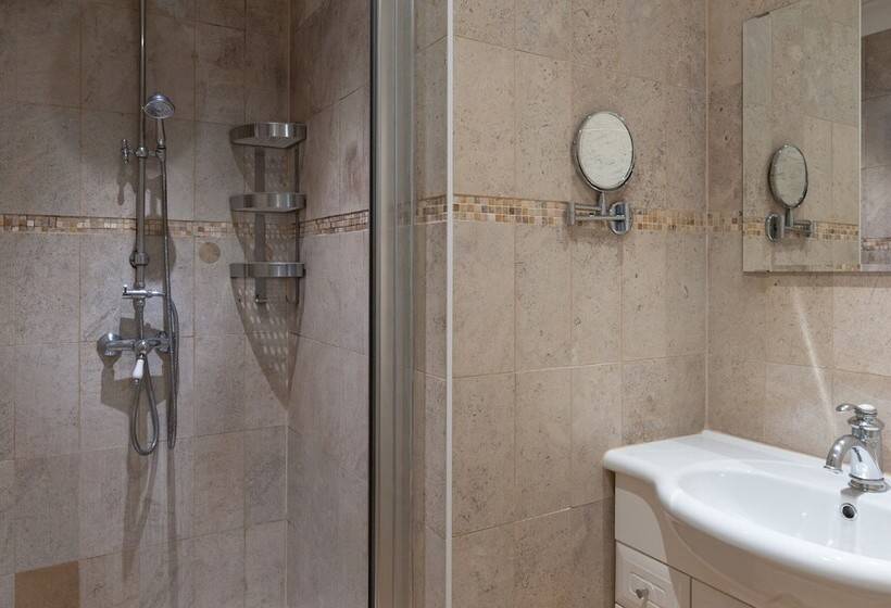 수피리어 룸, Hôtel Restaurant Chambre Insolite Spa   Le Xii De Luynes