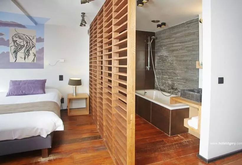 سوییت جونیور, Boutique Hotel Saint Géry