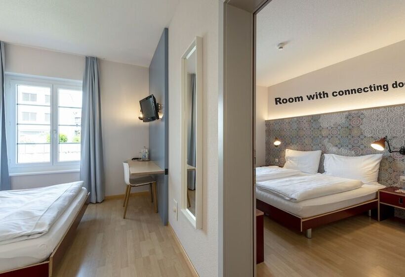 Pokój Rodzinny, Bären Self Check In