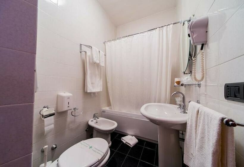 غرفة قياسية, Del Camerlengo