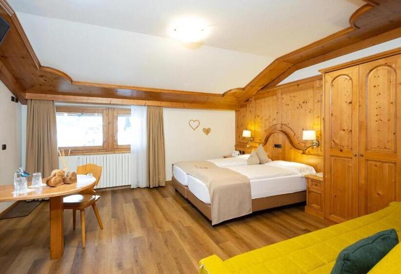 اتاق استاندارد سه نفره, Galli