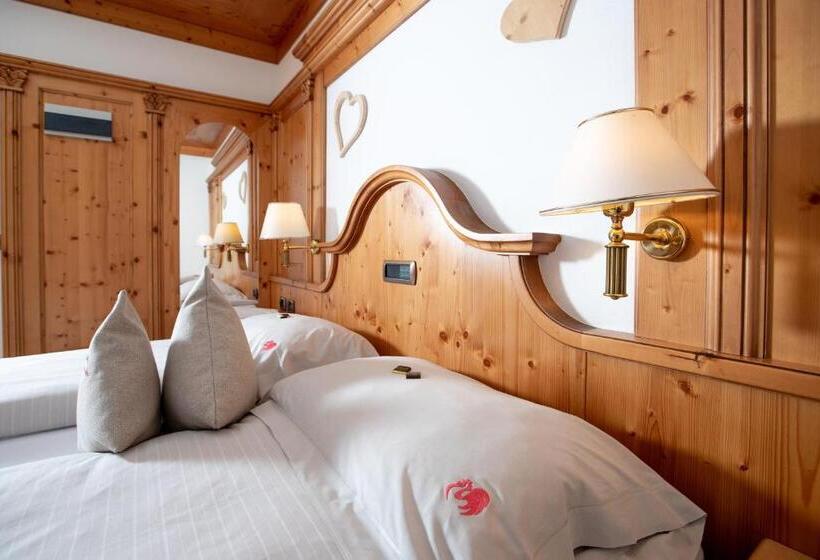 اتاق استاندارد سه نفره, Galli