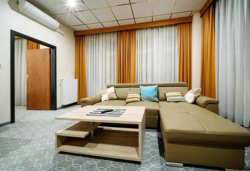 １ベッドルームのデラックスアパートメント, Skyhotelgwarna