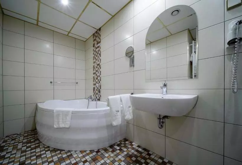 １ベッドルームのデラックスアパートメント, Skyhotelgwarna