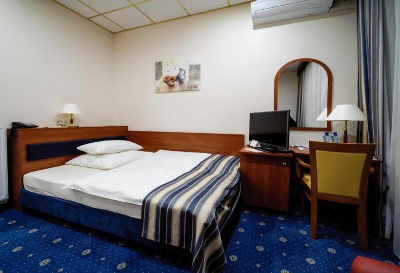 标准间, Skyhotelgwarna