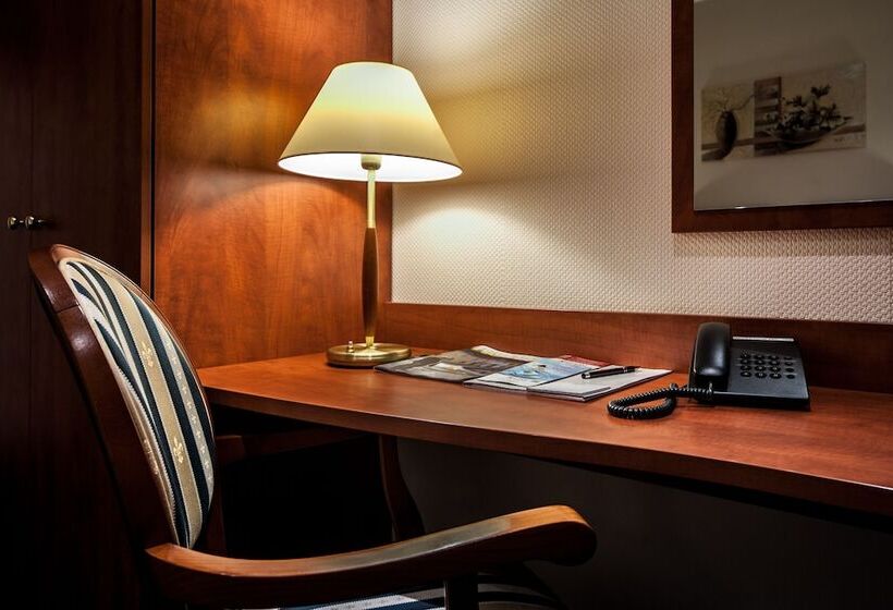 小型套房, Skyhotelgwarna