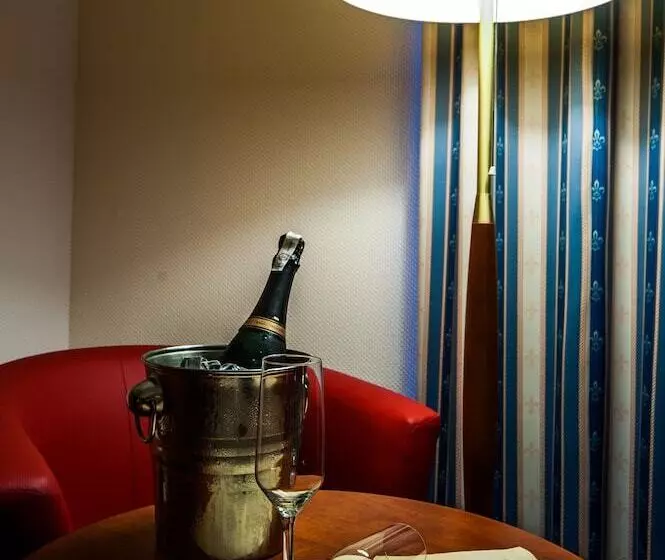 スタンダードトリプルルーム, Skyhotelgwarna