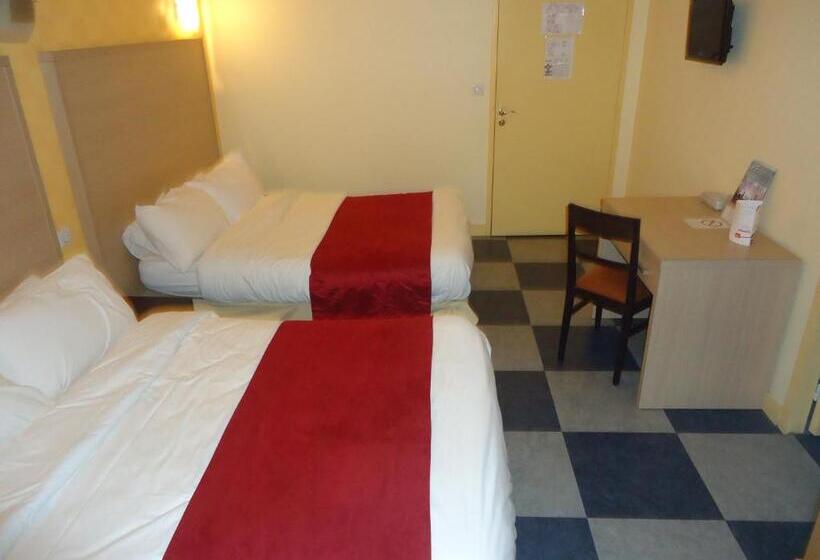 חדר סטנדרט לארבעה, Hôtel Estuaire