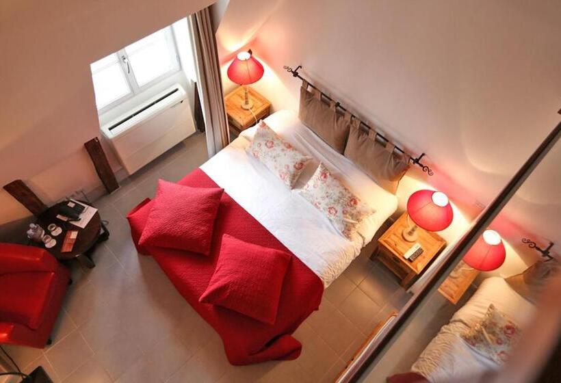 חדר סטנדרט, Hôtel Restaurant Chambre Insolite Spa   Le Xii De Luynes