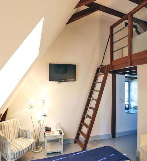 اتاق استاندارد سه نفره, Hôtel Restaurant Chambre Insolite Spa   Le Xii De Luynes