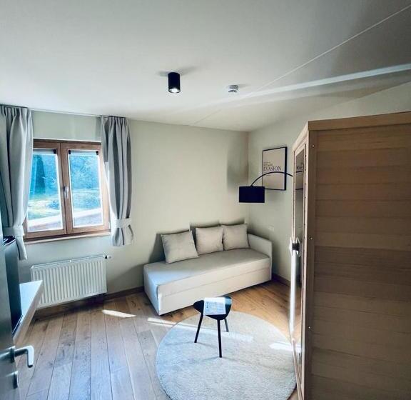 Номер Deluxe с Балконом, La Merveilleuse By Infiniti Hôtel