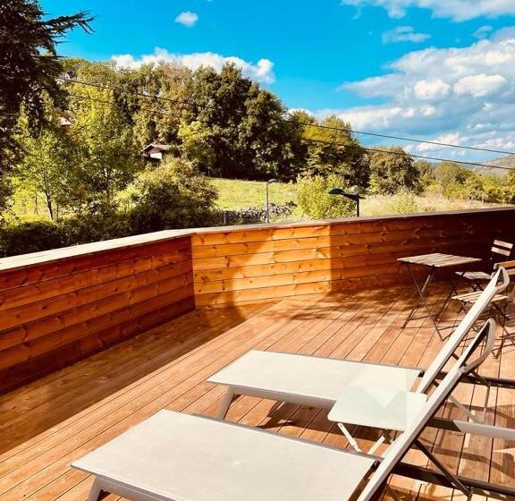 غرفة ديلوكس مزودة بشرفة, La Merveilleuse By Infiniti Hôtel