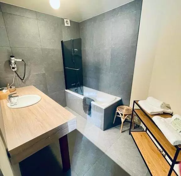 استودیوی سوپریور, La Merveilleuse By Infiniti Hôtel