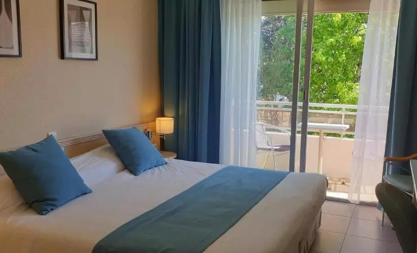 スーペリアールーム, Logis Hôtel & Restaurant Le Fleurance