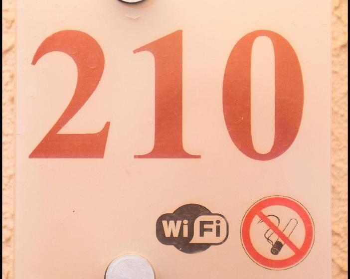 수피리어 룸, Logis Hôtel & Restaurant Le Fleurance