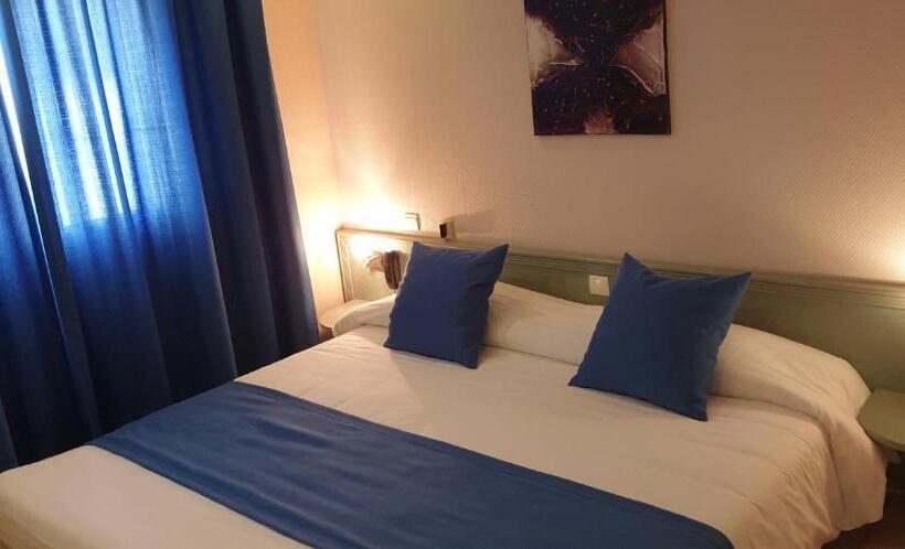 컴포트 룸, Logis Hôtel & Restaurant Le Fleurance