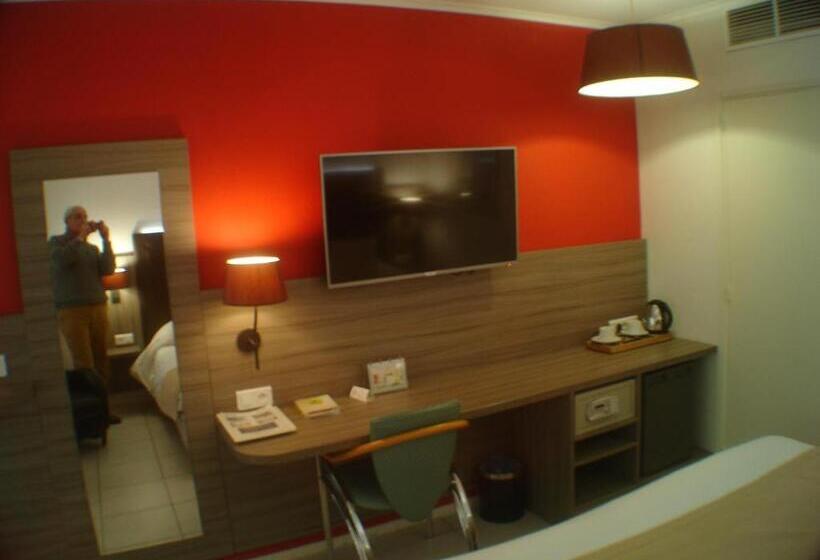 디럭스 룸, Logis Hôtel & Restaurant Le Fleurance