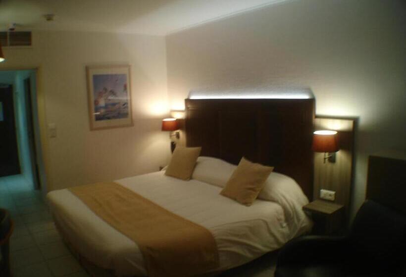 디럭스 룸, Logis Hôtel & Restaurant Le Fleurance