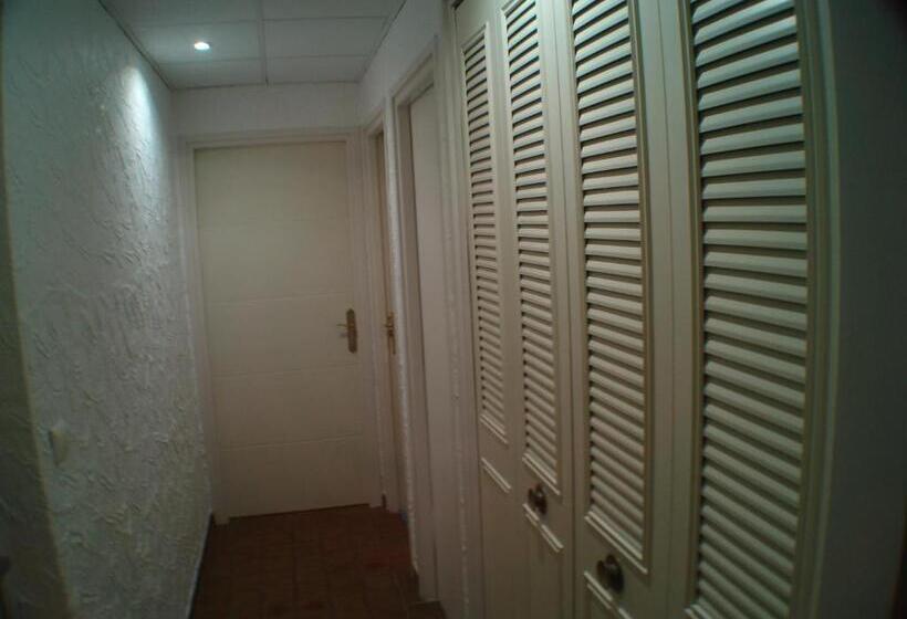 패밀리 룸, Logis Hôtel & Restaurant Le Fleurance