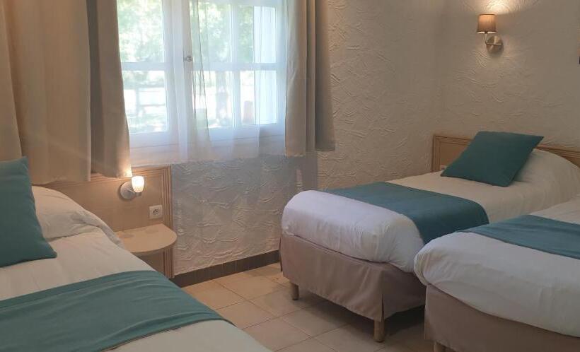 패밀리 룸, Logis Hôtel & Restaurant Le Fleurance