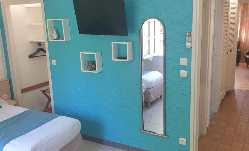 패밀리 룸, Logis Hôtel & Restaurant Le Fleurance