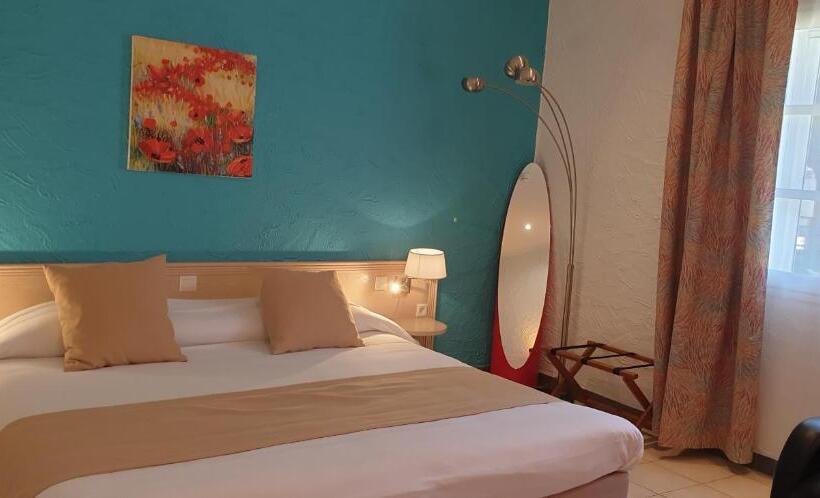 패밀리 룸, Logis Hôtel & Restaurant Le Fleurance