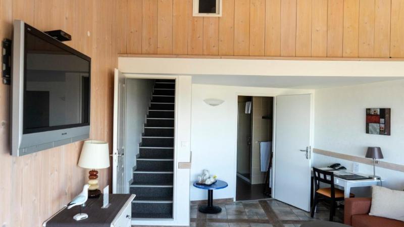 جناح سوبيريور, Logis Hôtellerie Les Brisants , Restaurant J M Perochon