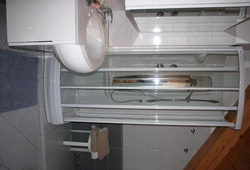 غرفة قياسية مطلّة علي البحر, Lido